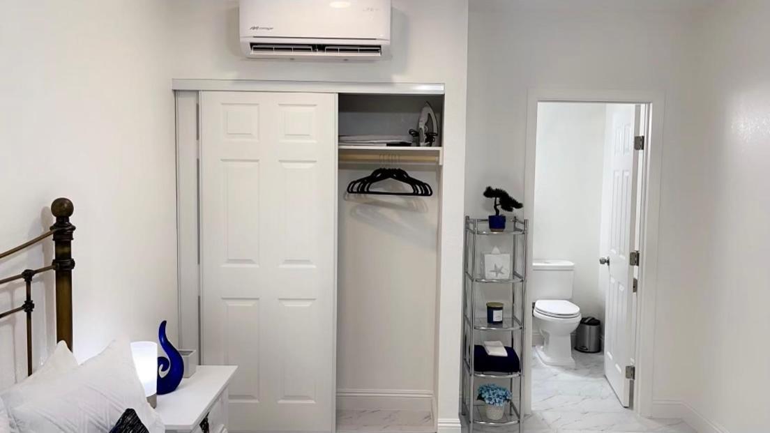 Guest House , 5 Min Away From Las Airport. Λας Βέγκας Εξωτερικό φωτογραφία