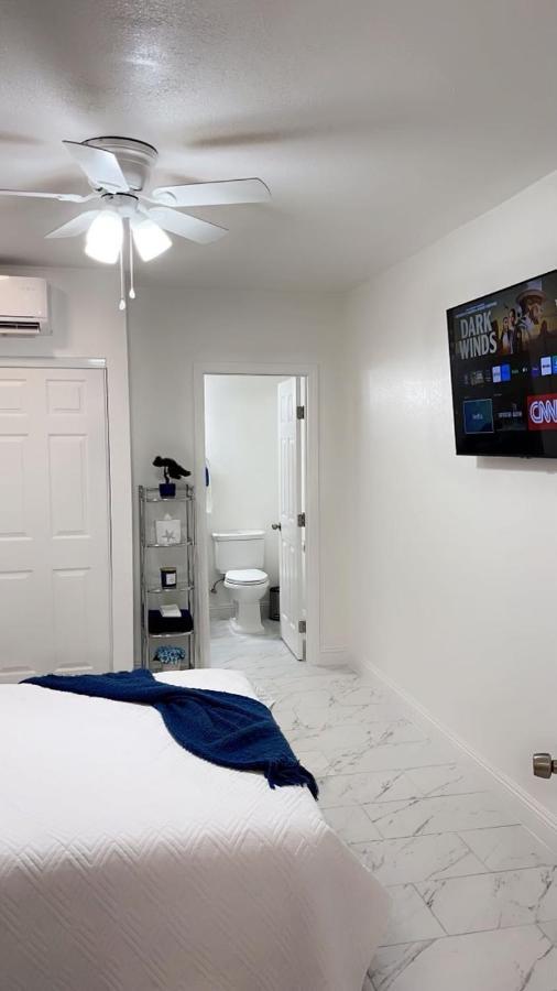 Guest House , 5 Min Away From Las Airport. Λας Βέγκας Εξωτερικό φωτογραφία