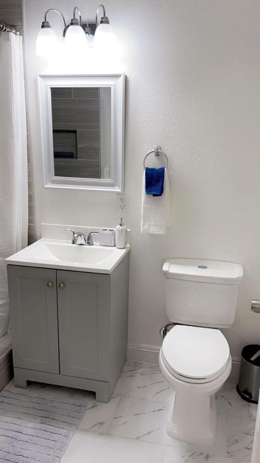 Guest House , 5 Min Away From Las Airport. Λας Βέγκας Εξωτερικό φωτογραφία