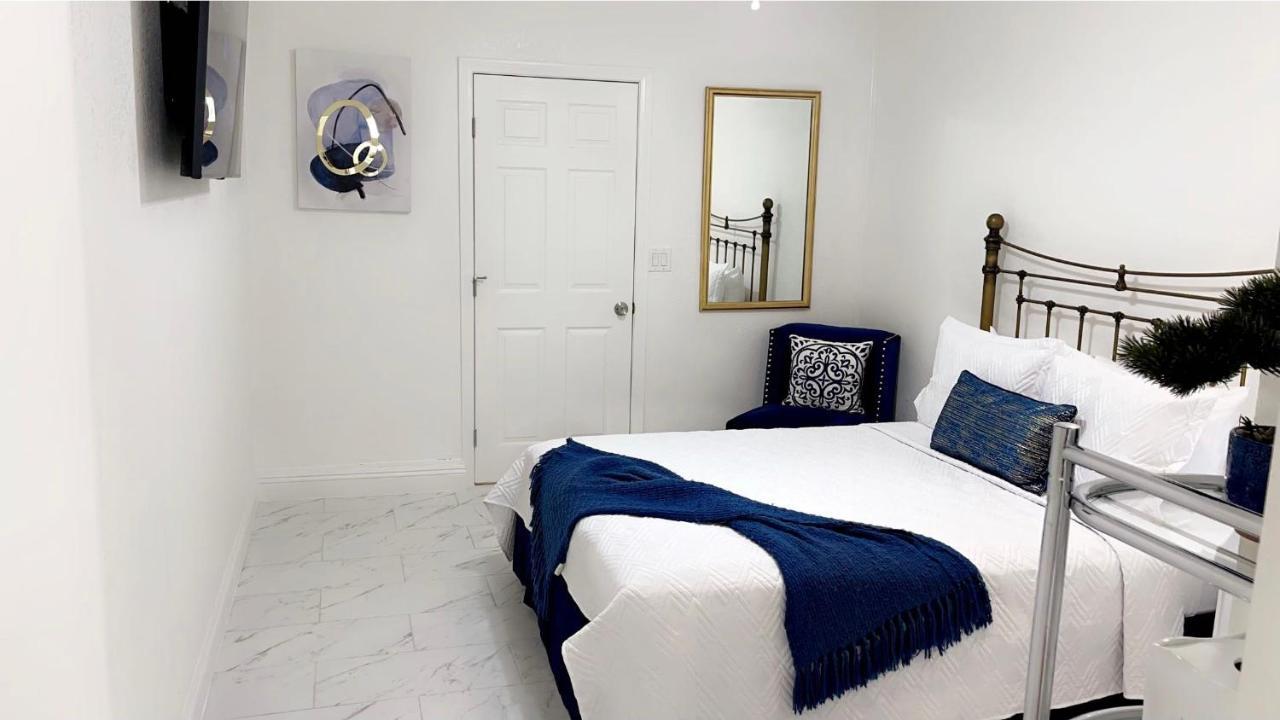 Guest House , 5 Min Away From Las Airport. Λας Βέγκας Εξωτερικό φωτογραφία